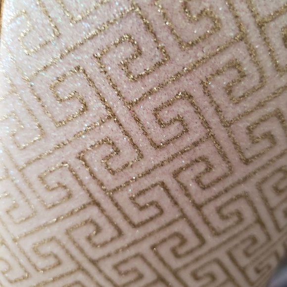 Elegant yet simple Clutch Purse - Picture 3 of 3